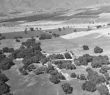 <span>1957</span> 
In 1957, a corporation was formed, and over the next two years the group purchased thousands of acres in the valley. Robert Trent Jones was brought in as a designer of the proposed 18-hole championship golf course.